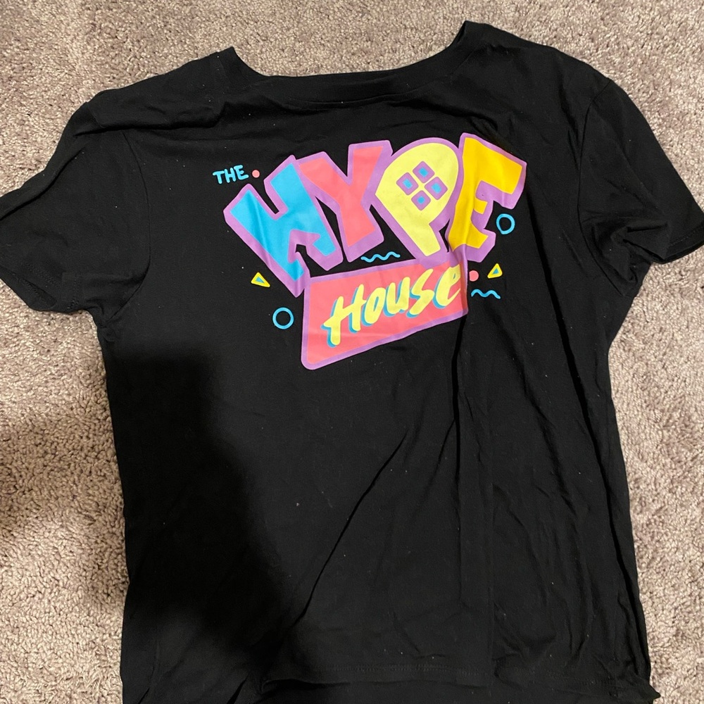 L black hype house graphic tee